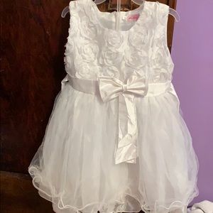 3t white dress